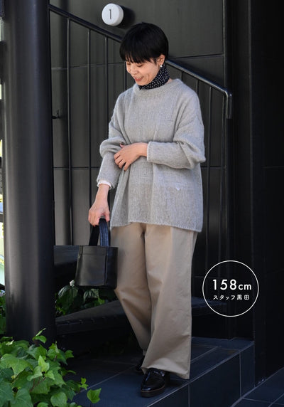 #items:4155-layering-cut-and-sew,2067-washable-silky-scarf,4194-tuck-wide-pants,1021-leather-pot-bag,2507-enamel-leather-loafer-shoes