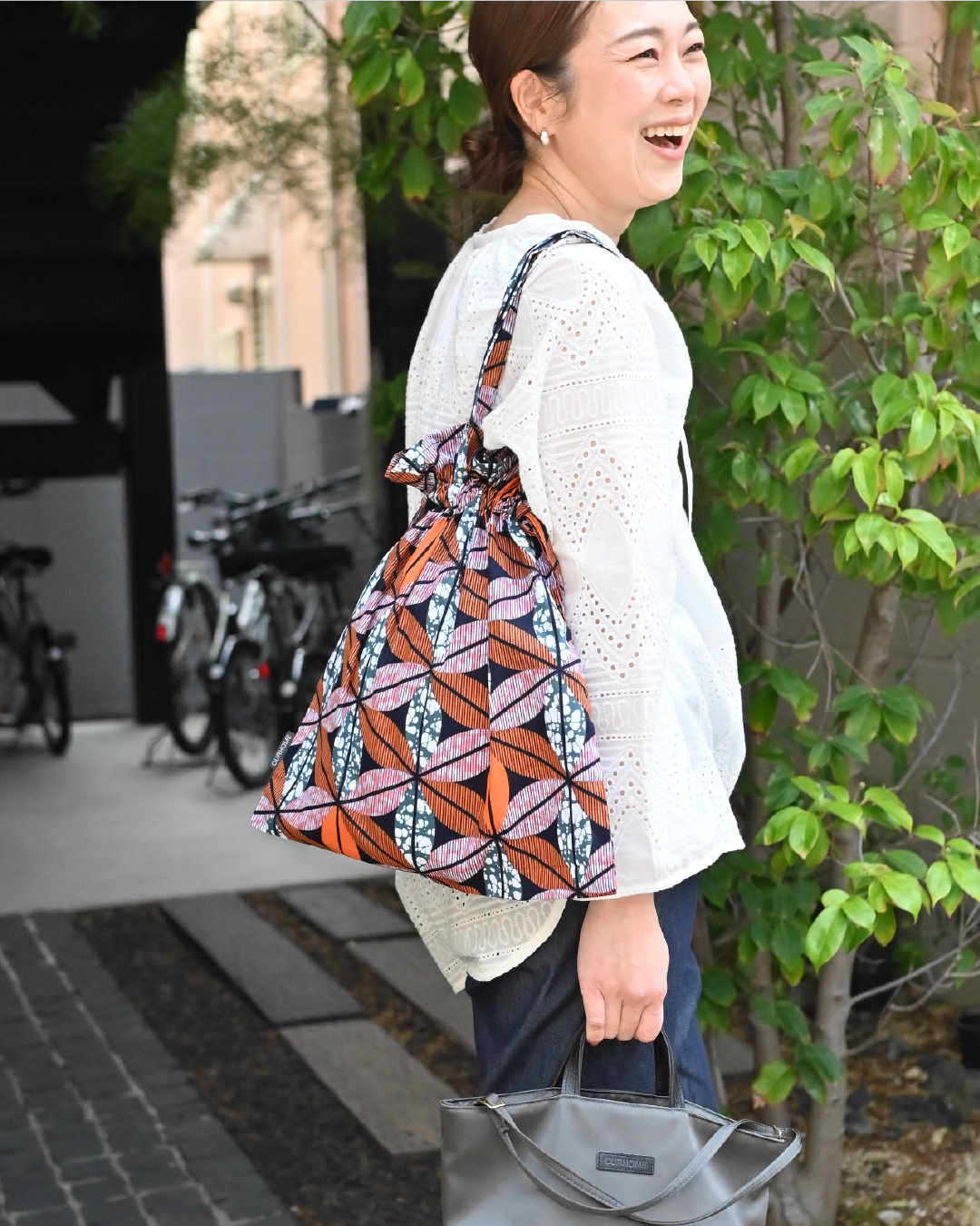 アフリカパーニャ生地の巾着バッグ