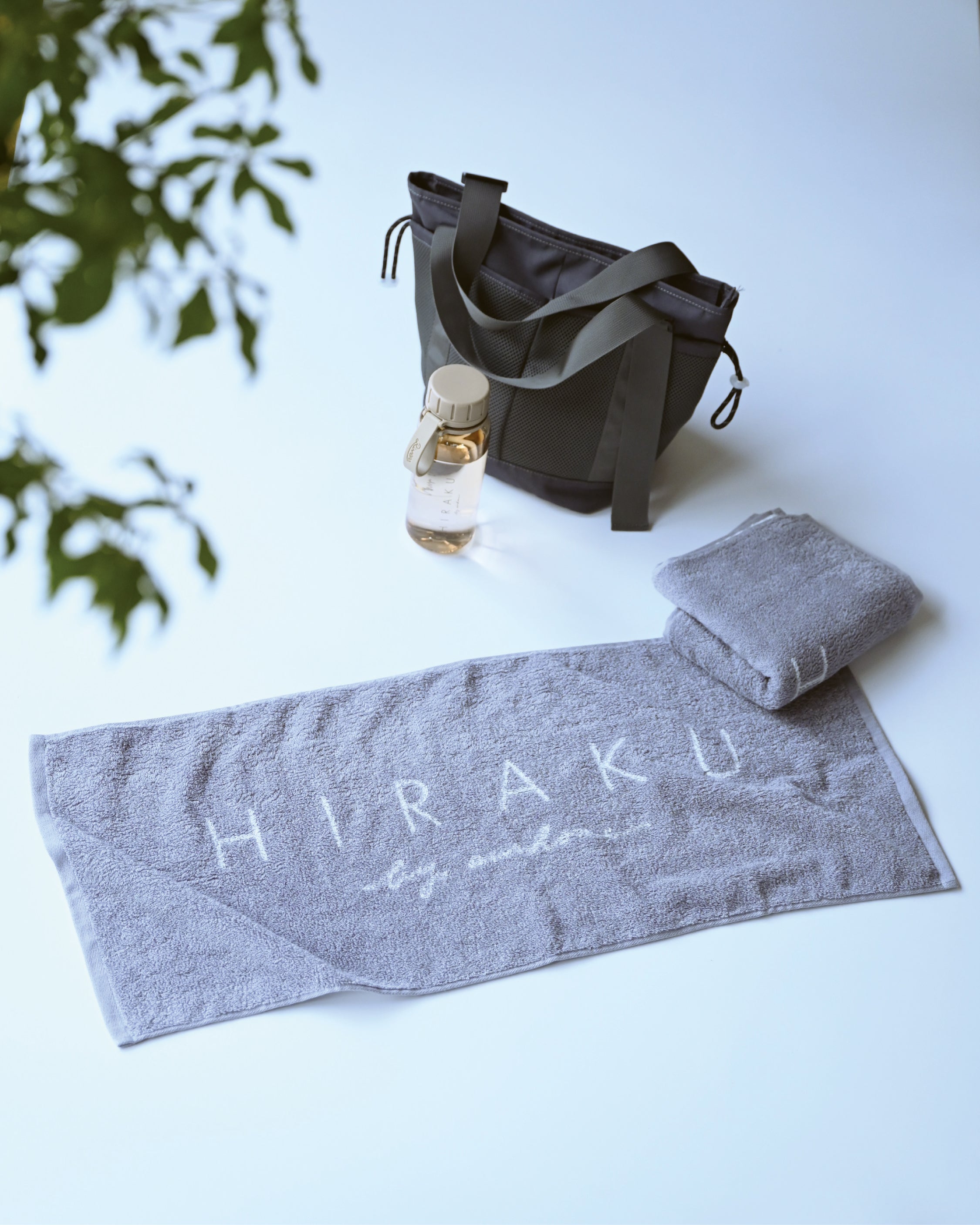 H I R A K Uロゴタオル付き】チェアピラティス&ヨガ 45分のレッスン