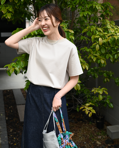綿100%きれいめ半袖Tシャツ