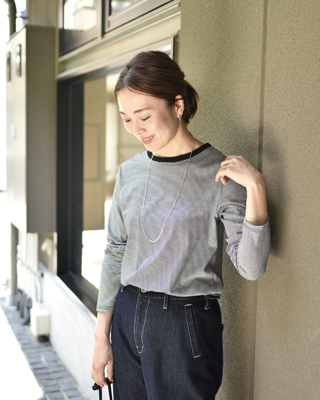 OUR　アワーホーム　綿100%きれいめボーダーTシャツ　ブラック 綿100%きれいめボーダーTシャツ – OURHOME