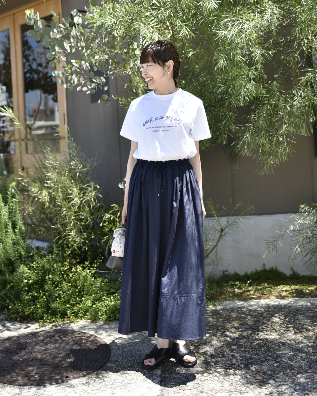 軽やか素材のギャザーロングスカート – OURHOME 軽やか素材のギャザーロングスカート – OURHOME