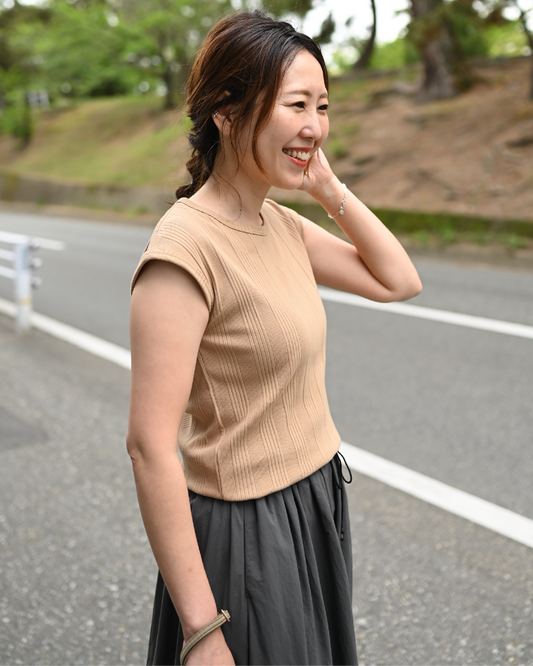 ランダムテレコの細見えタンクトップ