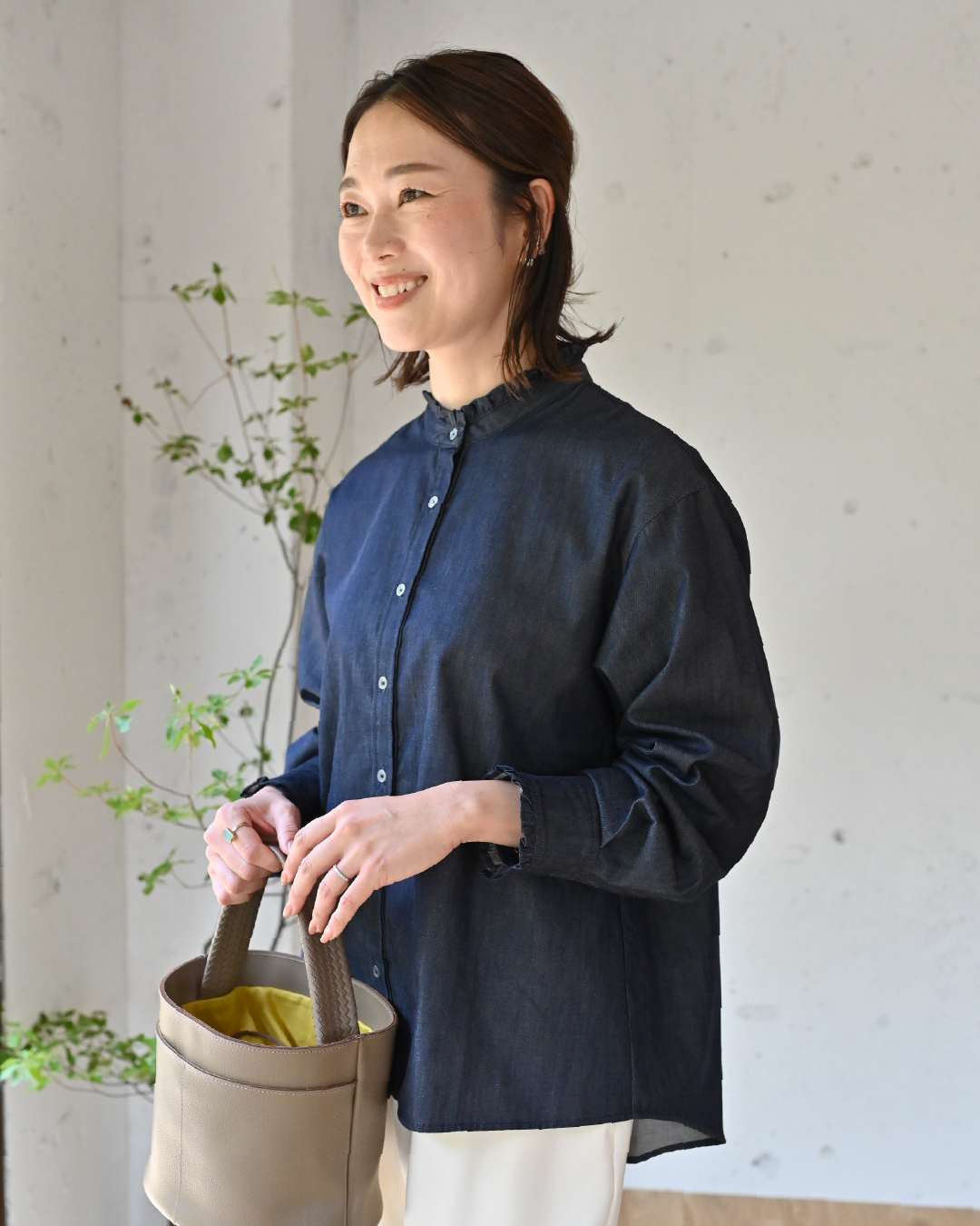 播州織のフリルブラウス