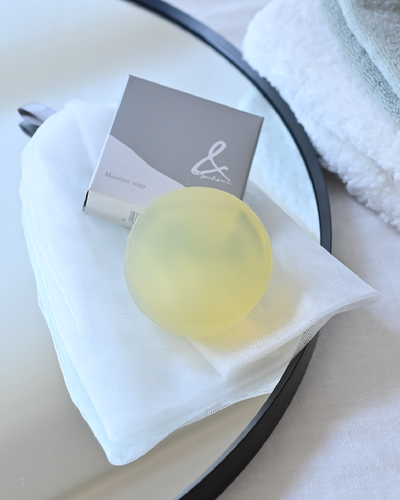 モイスチャーソープ〈枠練り石鹸〉