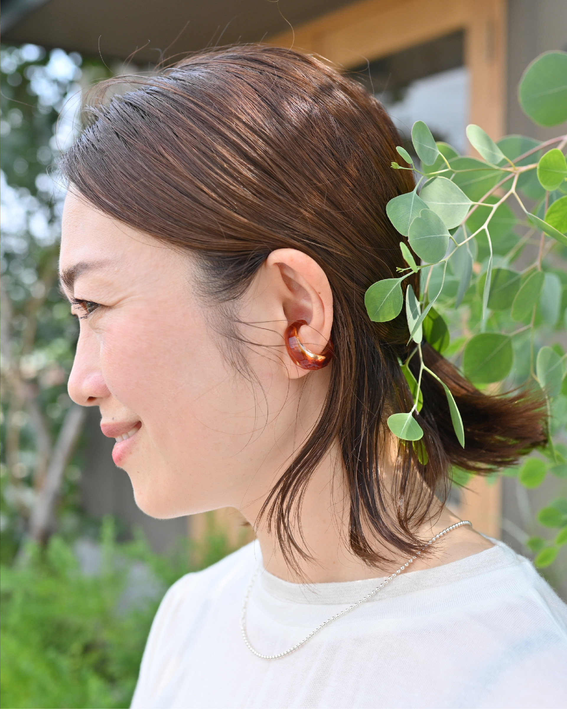 カラーガラスのイヤーカフ – OURHOME