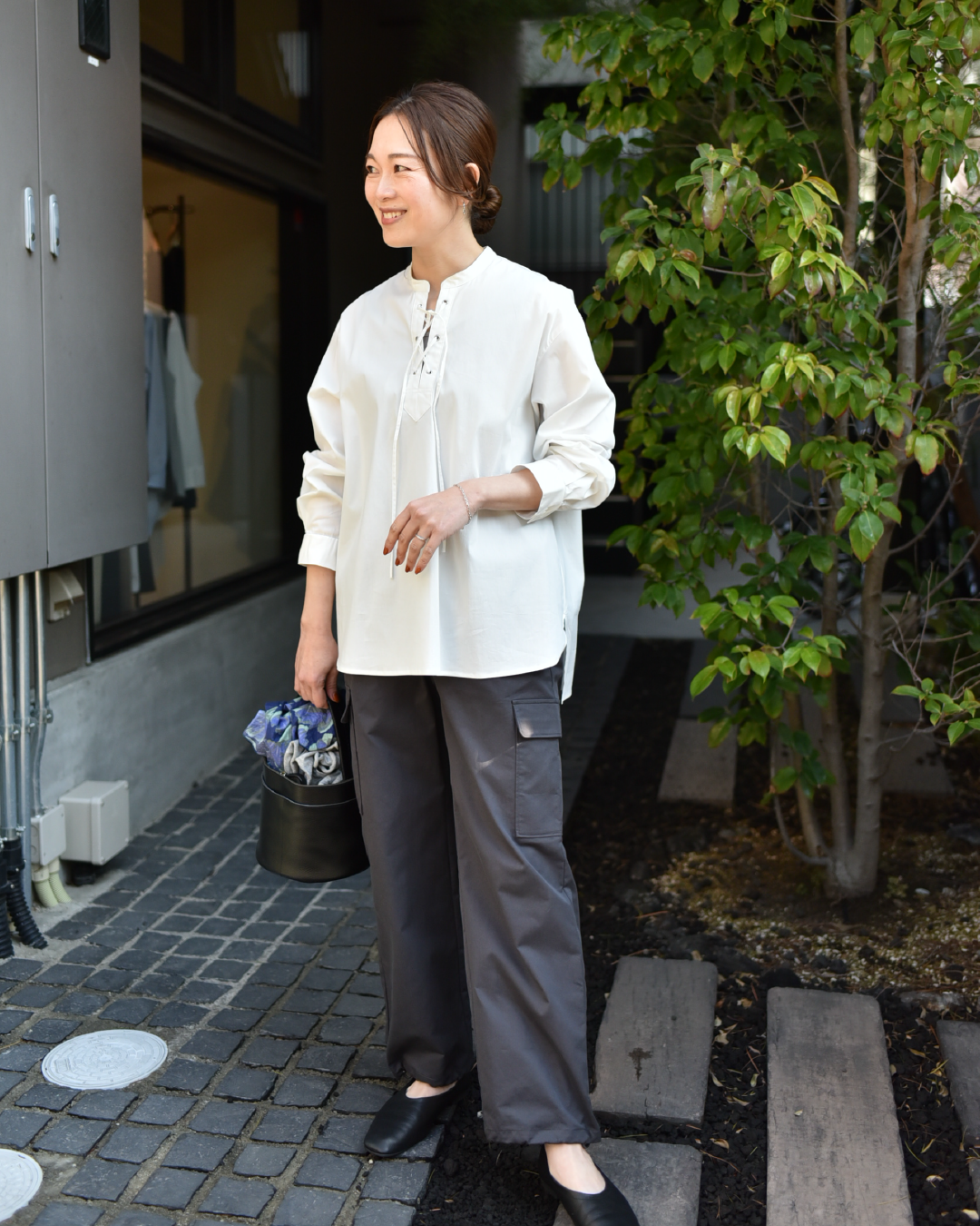 【&Eさん専用】 OUR 裾がしぼれる2wayカーゴパンツ オリーブ OUR 裾がしぼれる2wayカーゴパンツ オリーブ FREE STYLISTS