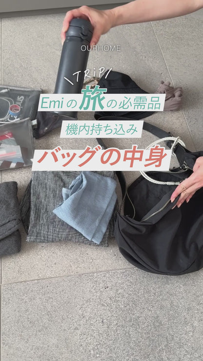 ムーンショルダーバッグ